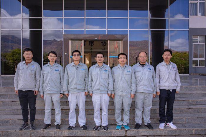 2.烏東德地廠合影 2.烏東德地廠合影